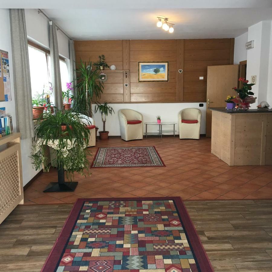 Garni Festil Hotel Campitello di Fassa Exterior photo